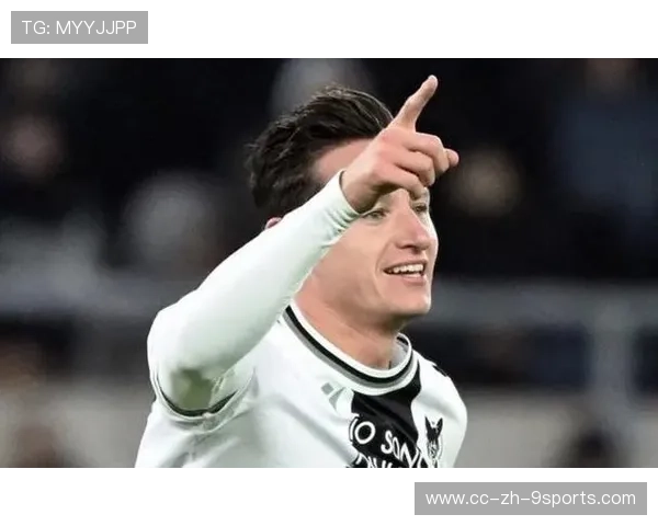 乌迪内斯训练场上德乌洛费乌状态明显提升